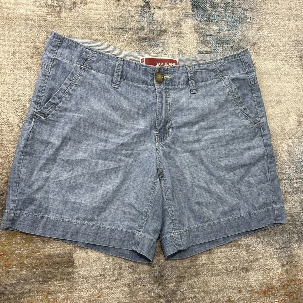 Vintage Gap Jeans Womens Size 8 Chambray Denim Shorts Blue Casual Mid Rise
